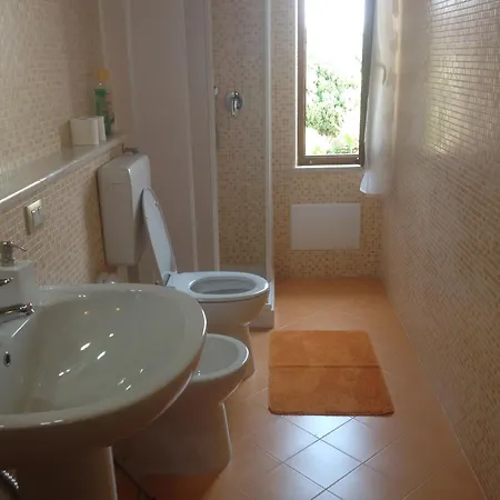 Apartment Alma *