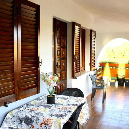 Alma Apartment *