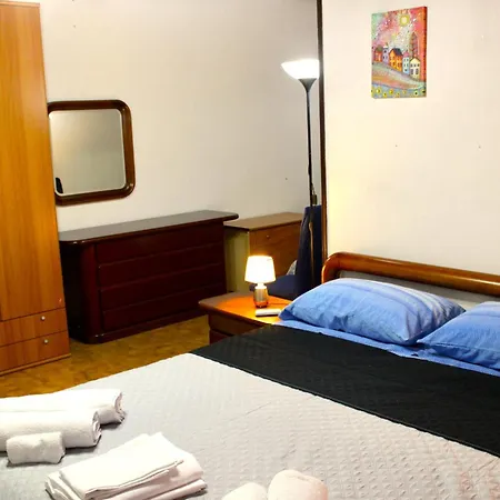 Alma Apartment *