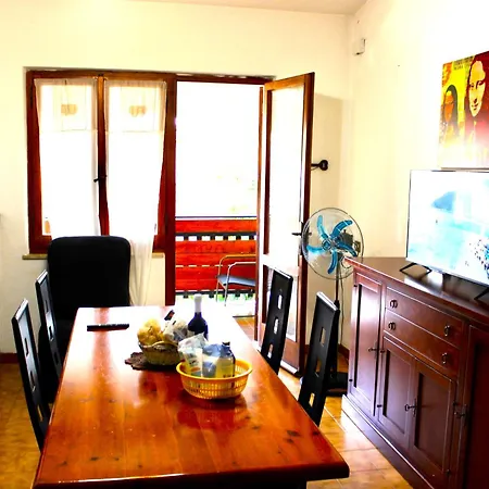 Apartment Alma *